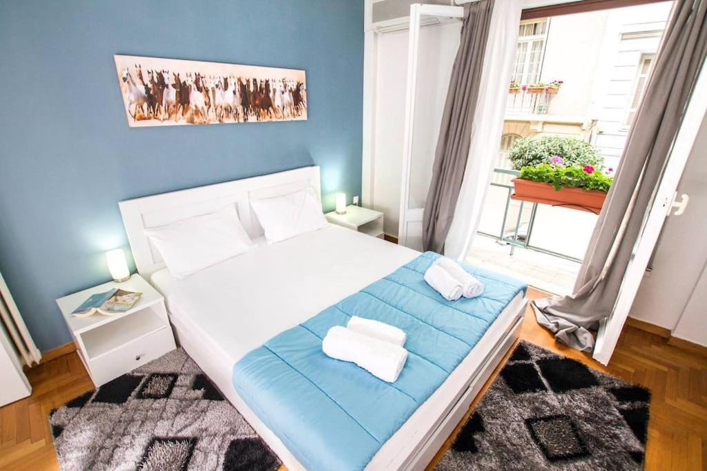 2Bdr Olympianzeus Apt With Netflix เอเธนส์ ภายนอก รูปภาพ