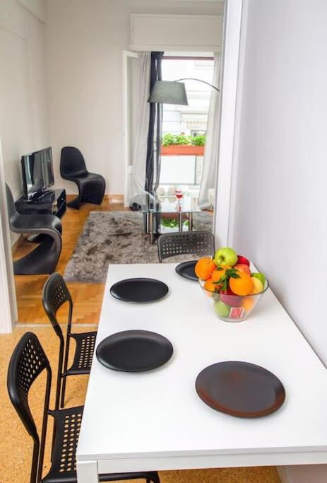 2Bdr Olympianzeus Apt With Netflix เอเธนส์ ภายนอก รูปภาพ