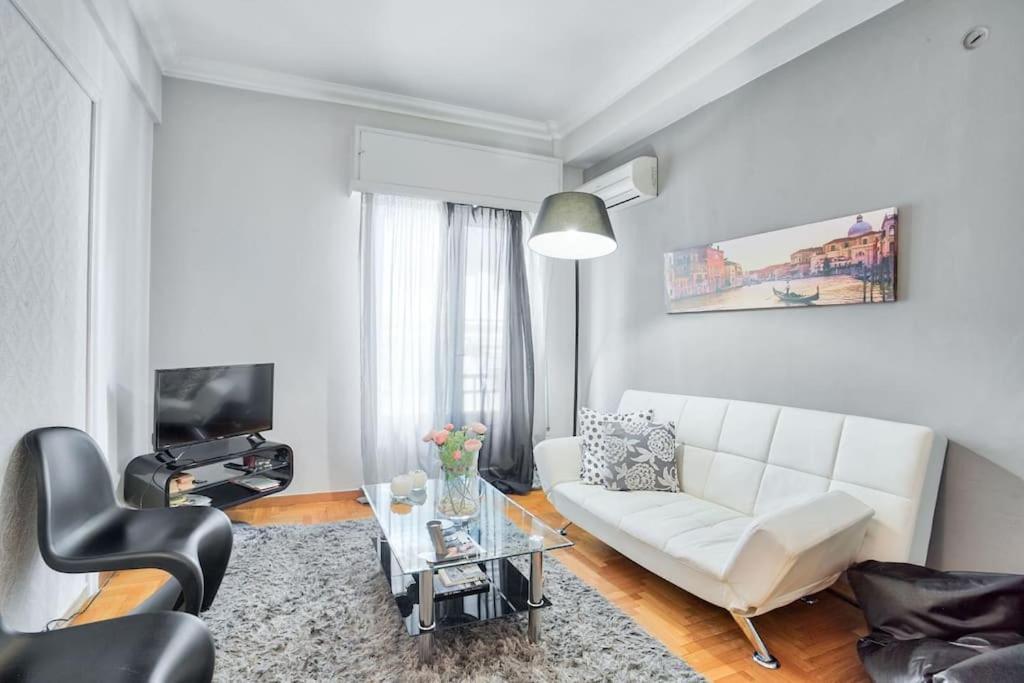 2Bdr Olympianzeus Apt With Netflix เอเธนส์ ภายนอก รูปภาพ